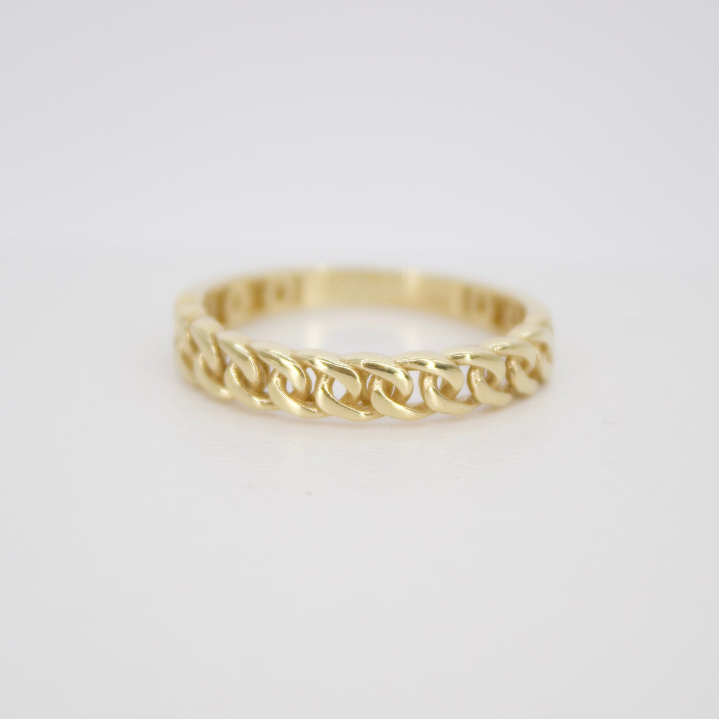 Anillo cadena en oro amarillo 14k.