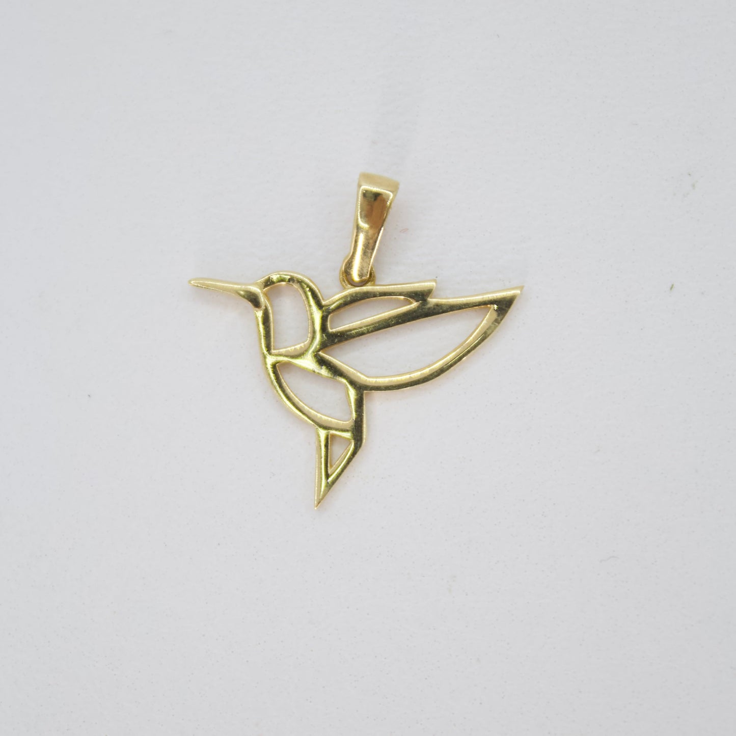 Dije colibrí en oro amarillo 14k