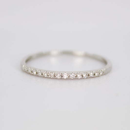 Churumbela oro blanco 14k con diamantes.