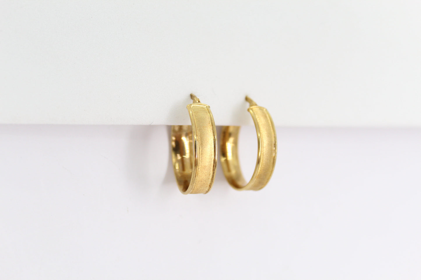 Arracadas en oro amarillo 14k.